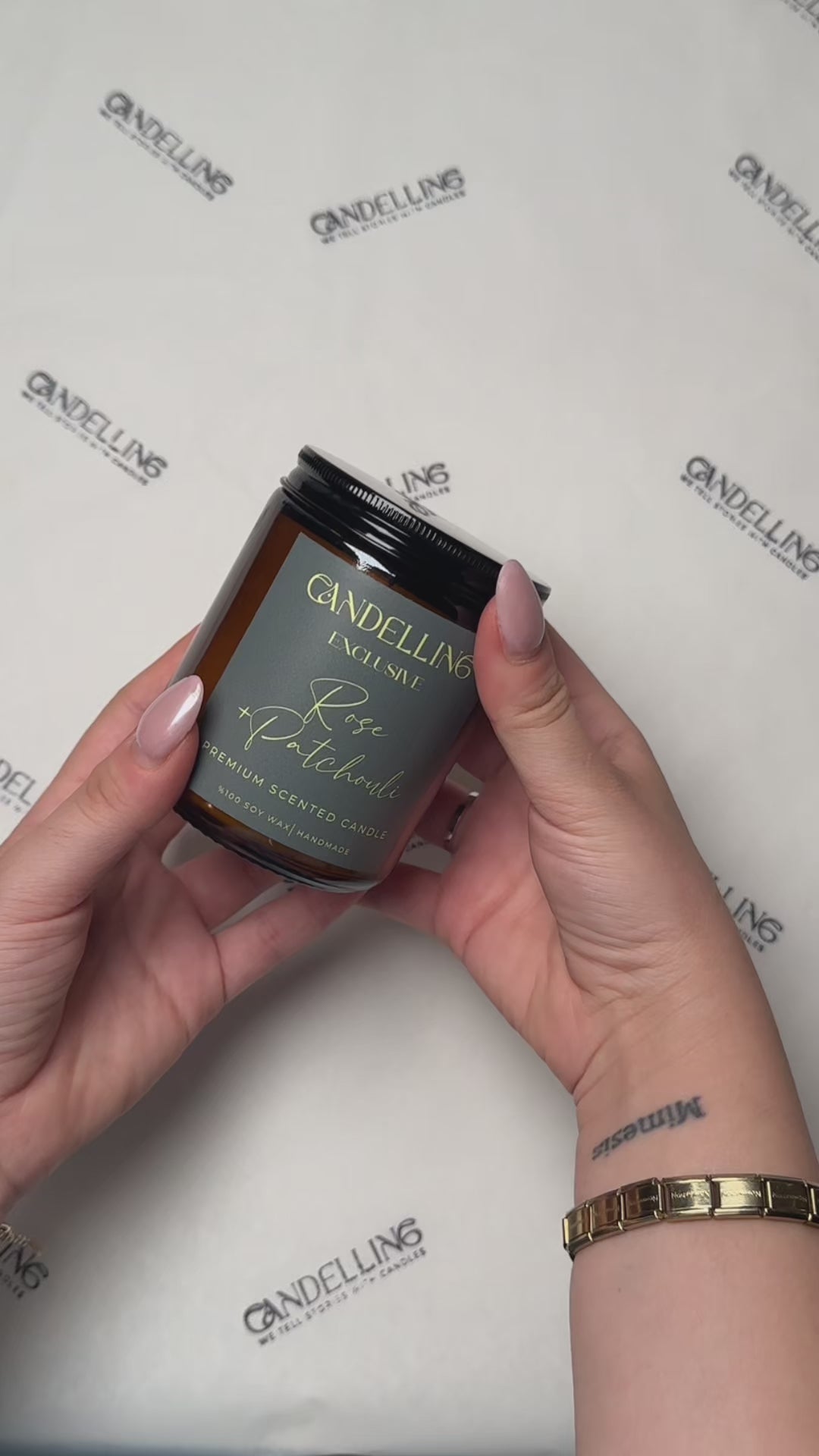 Exclusive Series Tobacco + Amber Candle 250 Ml